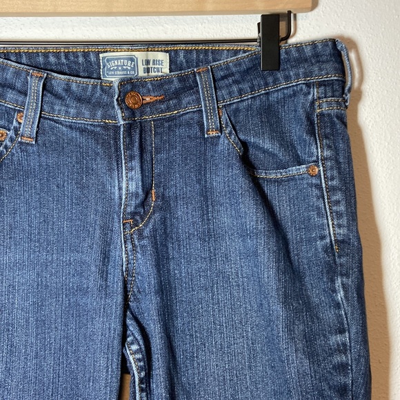 Signature by Levi Strauss & Co Low Rise Bootcut Dark Wash Jeans Size 6 Misses M - Picture 5 of 6